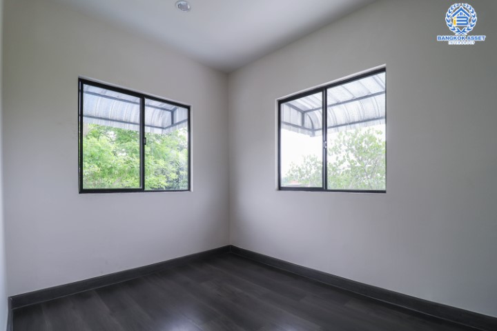 *****ทาวน์เฮ้าส์มือสองย่านนนทบุรี ม.พฤกษา54/1 บางใหญ่-เซ็นทรัลเวสต์เกต หลังมุม! เนื้อที่กว้างขวางถึง 28.3 ตร.ว. ฟังก์ชัน 3 ห้องนอน 2 ห้องน้ำ 1 ที่จอดรถ บ้านหันทิศเหนือ บนทำเลแห่งการเดินทาง เชื่อมต่อถ.กาญจนาฯ เพียง 20 นาทีถึงรถไฟฟ้าสายสีม่วง "สถานีคลองบางไผ่"...